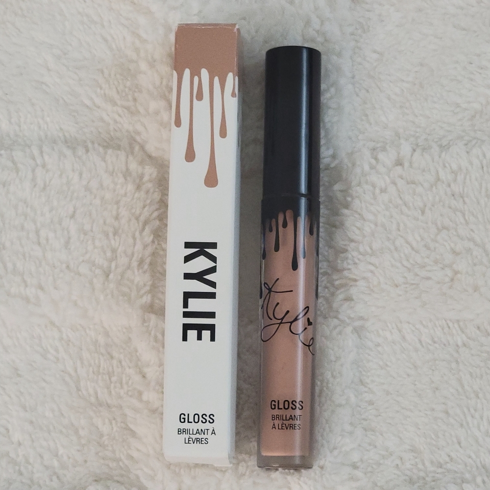 Kylie Cosmetics Lip Gloss in shade So Cute BNIB